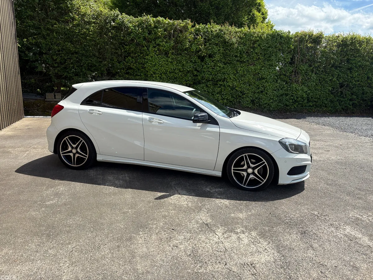 Mercedes-Benz A-Class Hatchback, Petrol, 2015, White
