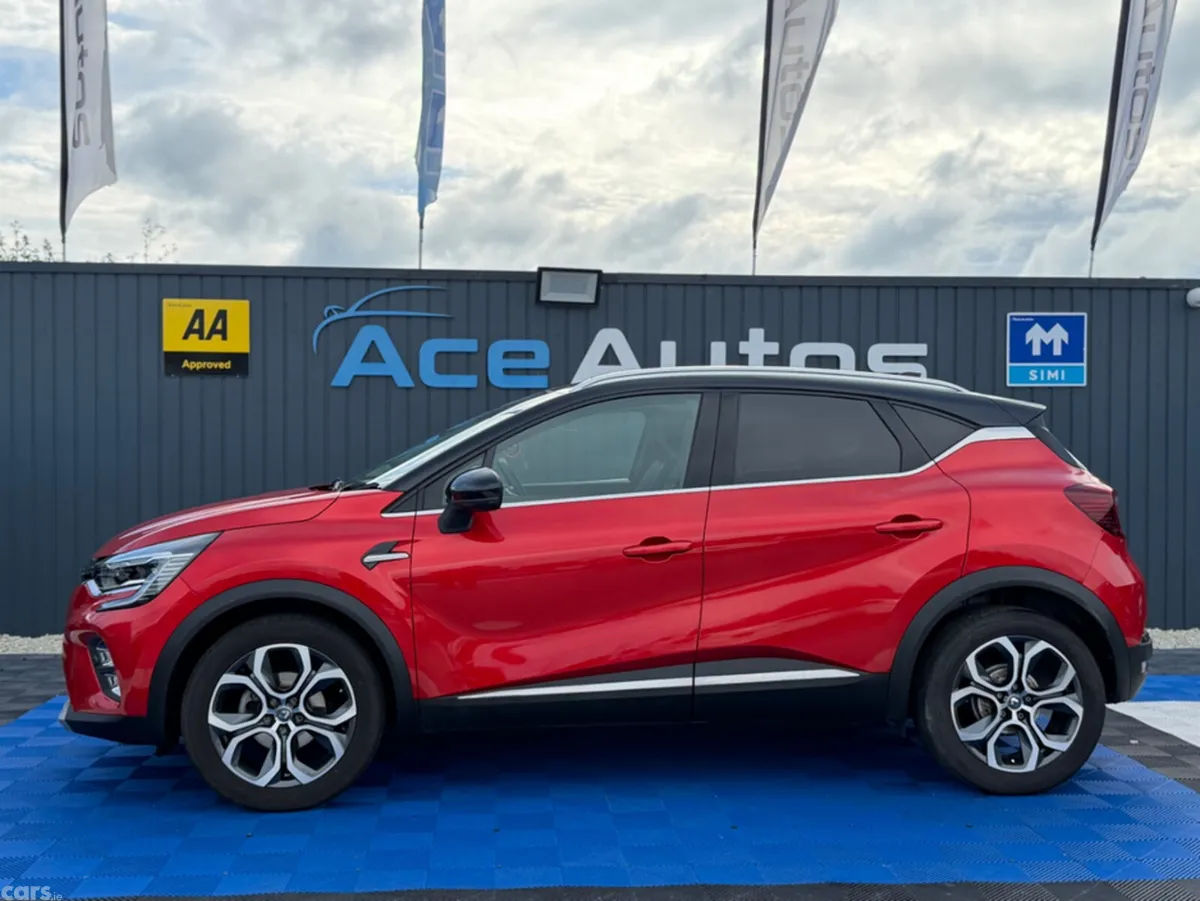 Renault Captur SUV, Petrol, 2021, Red