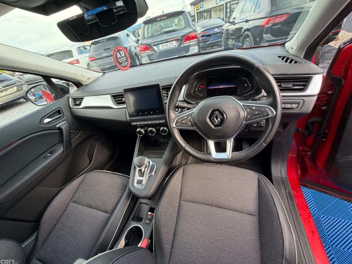 Renault Captur SUV, Petrol, 2021, Red