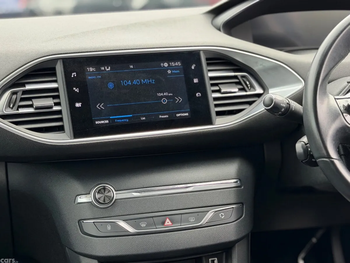 Peugeot 308 Hatchback, Diesel, 2021, Blue
