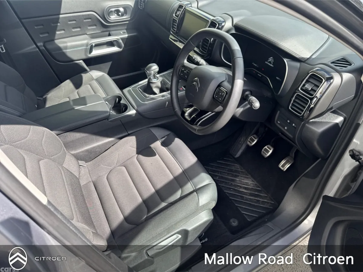 Citroen C5 Aircross Hatchback, Petrol, 2024, Grey