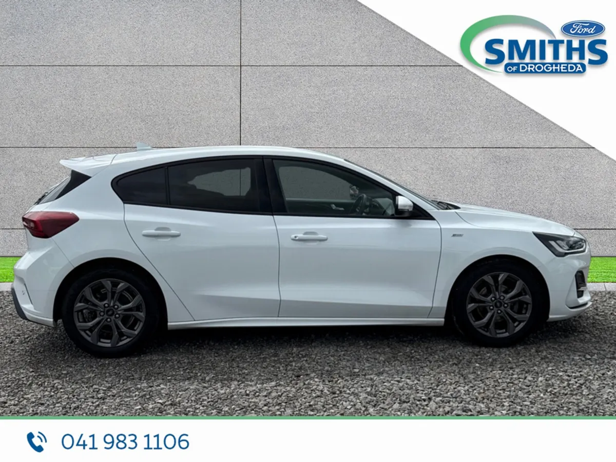 Ford Focus Hatchback, Petrol Hybrid, 2023, White