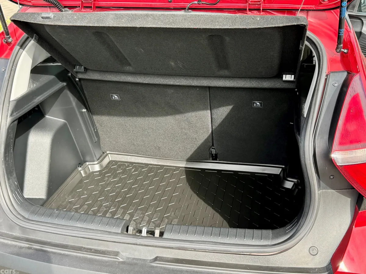 Hyundai Bayon Estate/Jeep, Petrol, 2024, Red