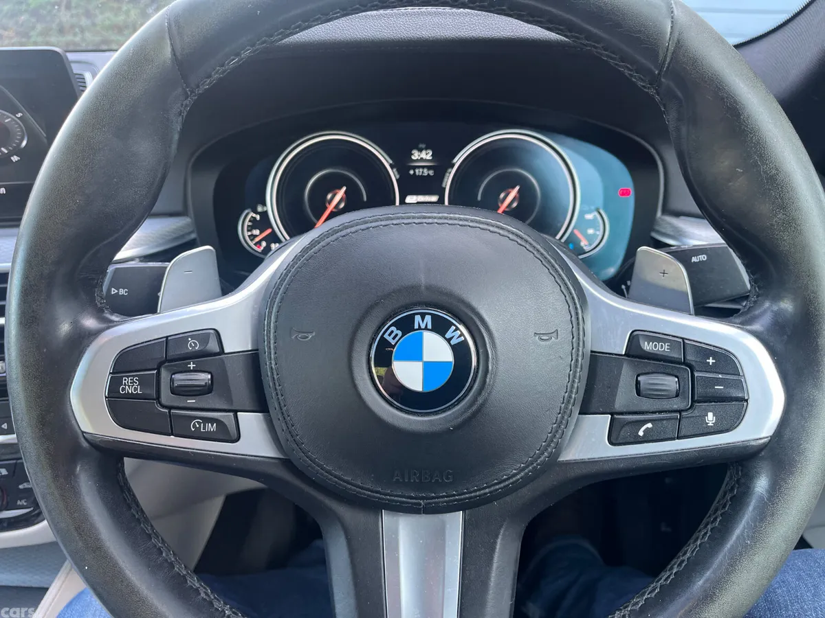 BMW 5-Series Saloon, Petrol Hybrid, 2017, Blue