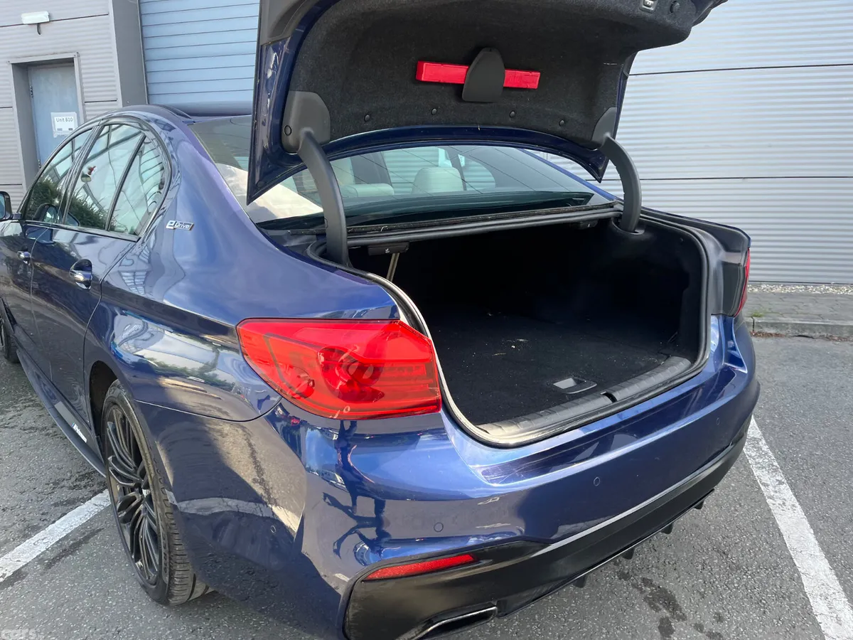 BMW 5-Series Saloon, Petrol Hybrid, 2017, Blue