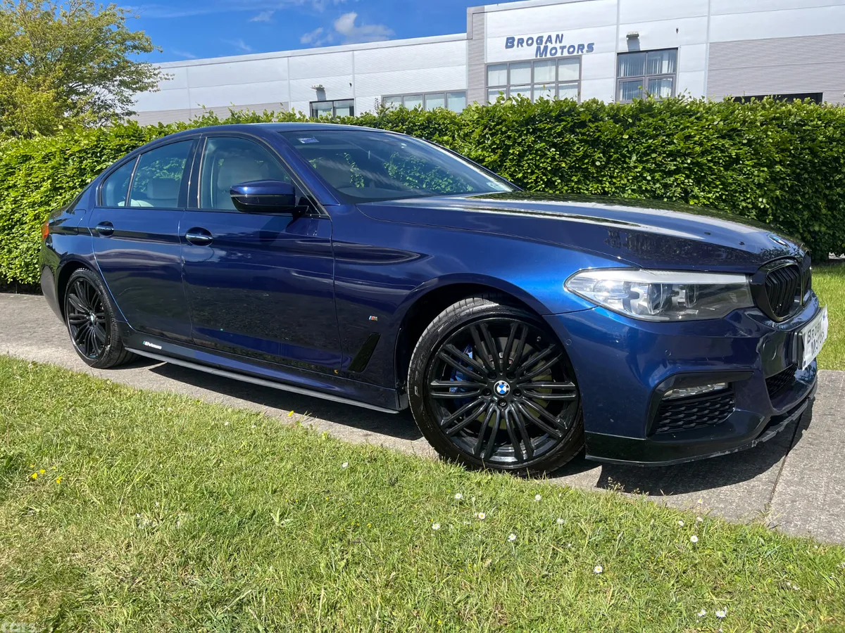 BMW 5-Series Saloon, Petrol Hybrid, 2017, Blue