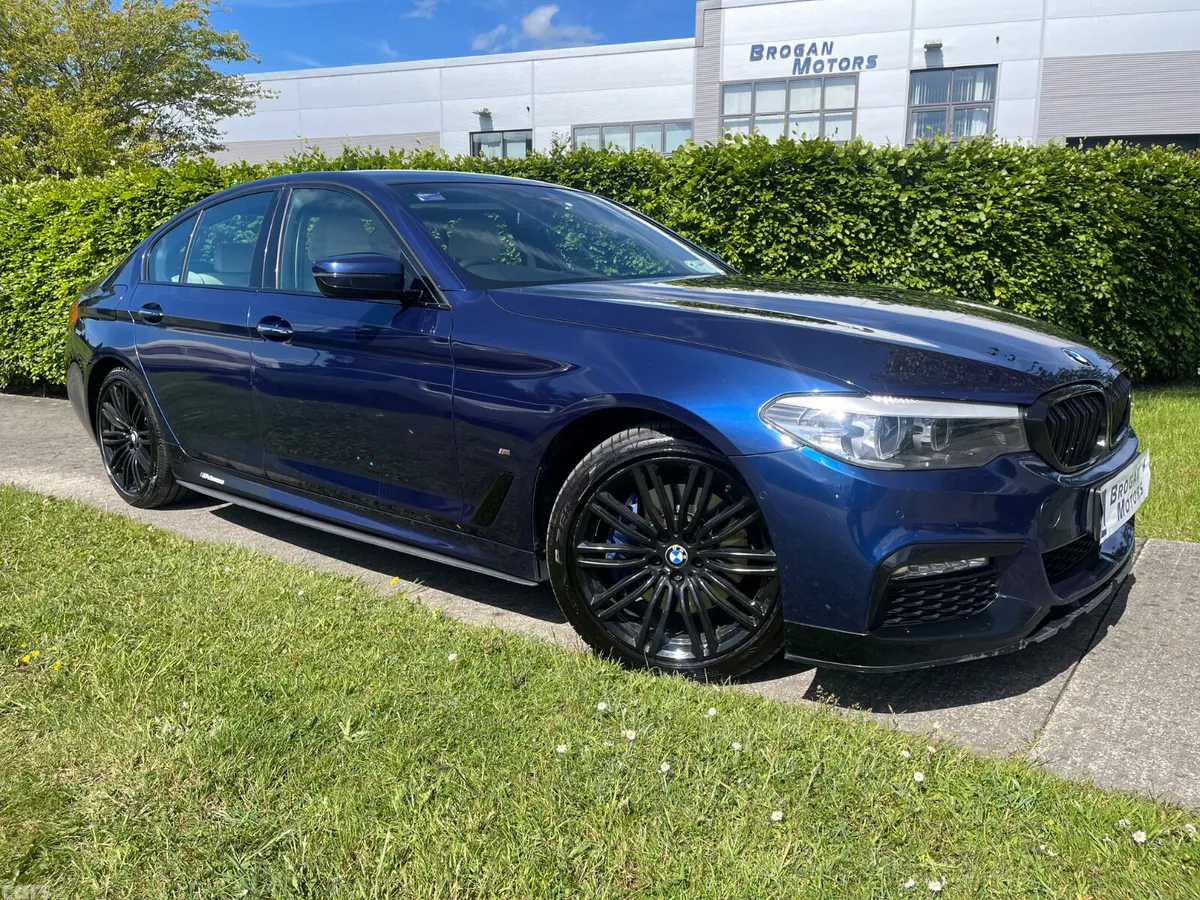 BMW 5-Series Saloon, Petrol Hybrid, 2017, Blue