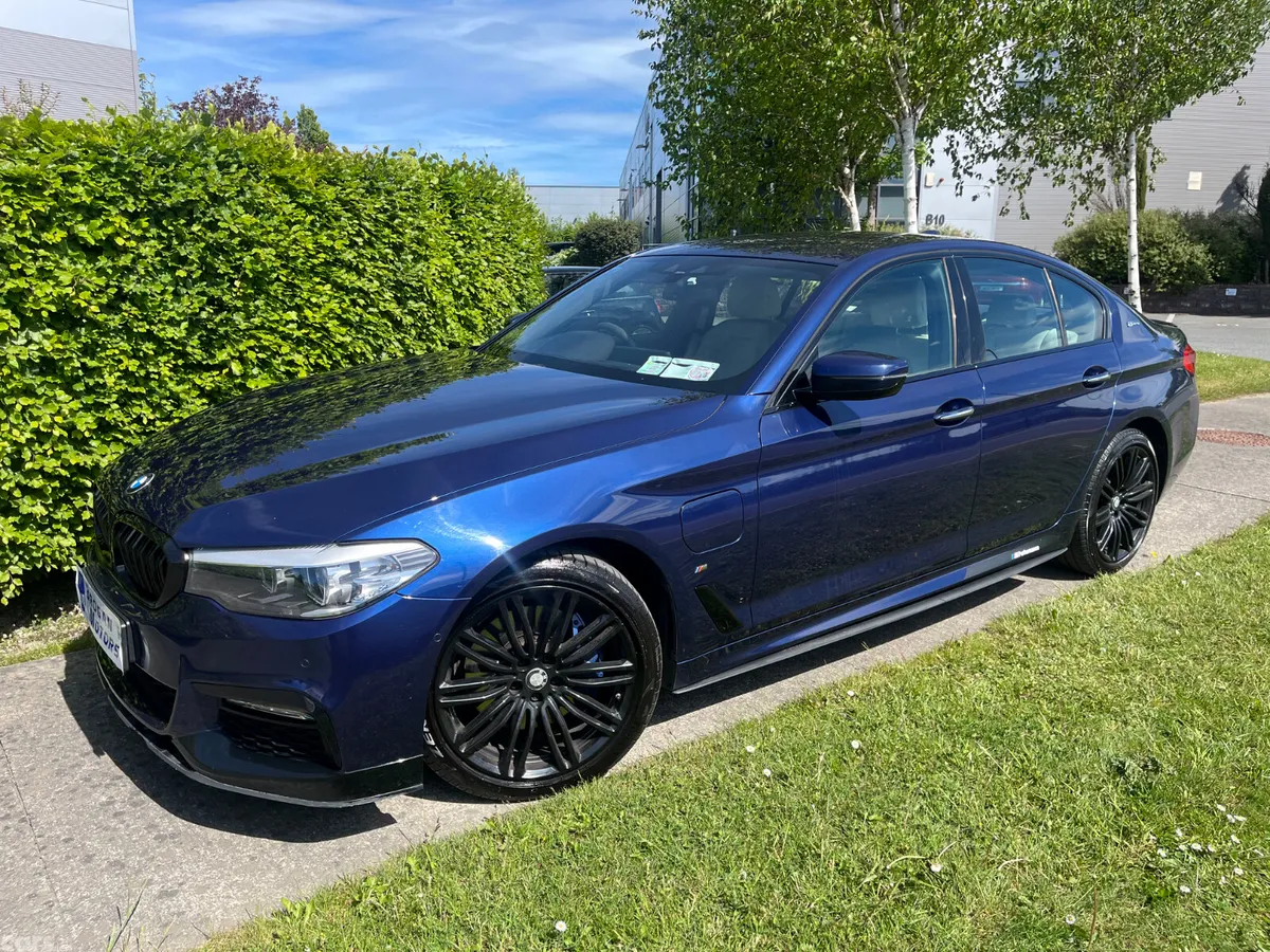 BMW 5-Series Saloon, Petrol Hybrid, 2017, Blue