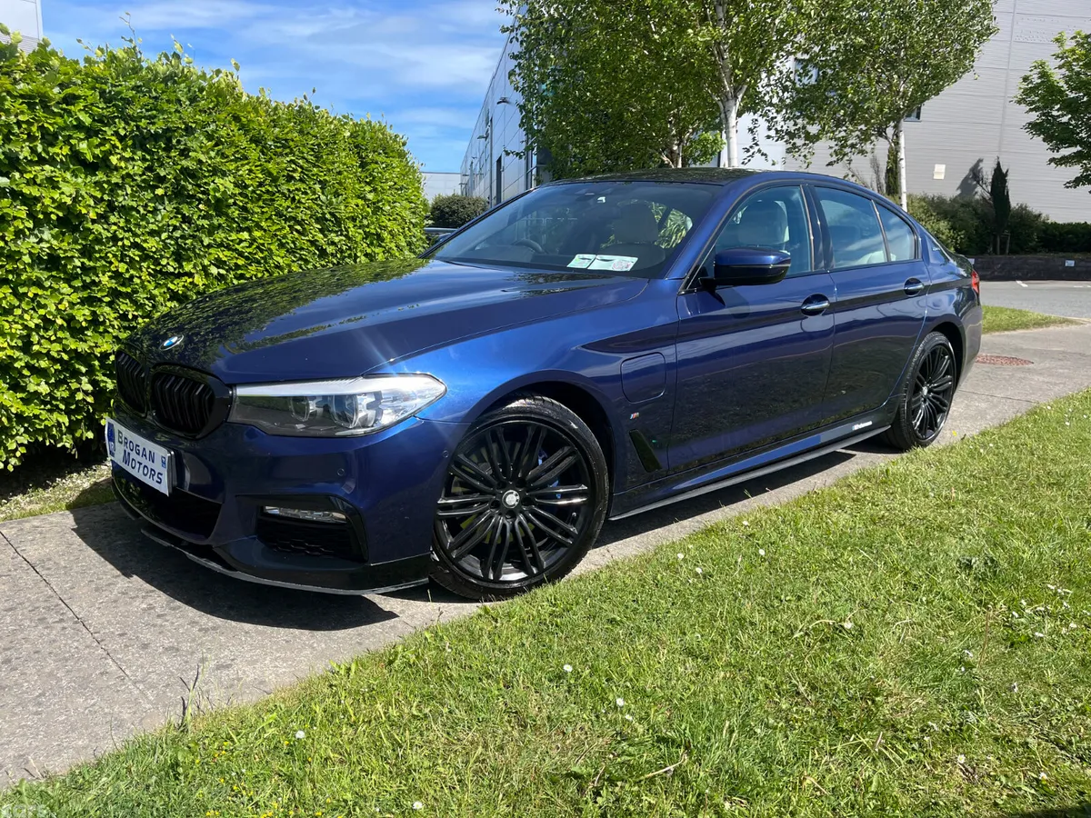 BMW 5-Series Saloon, Petrol Hybrid, 2017, Blue