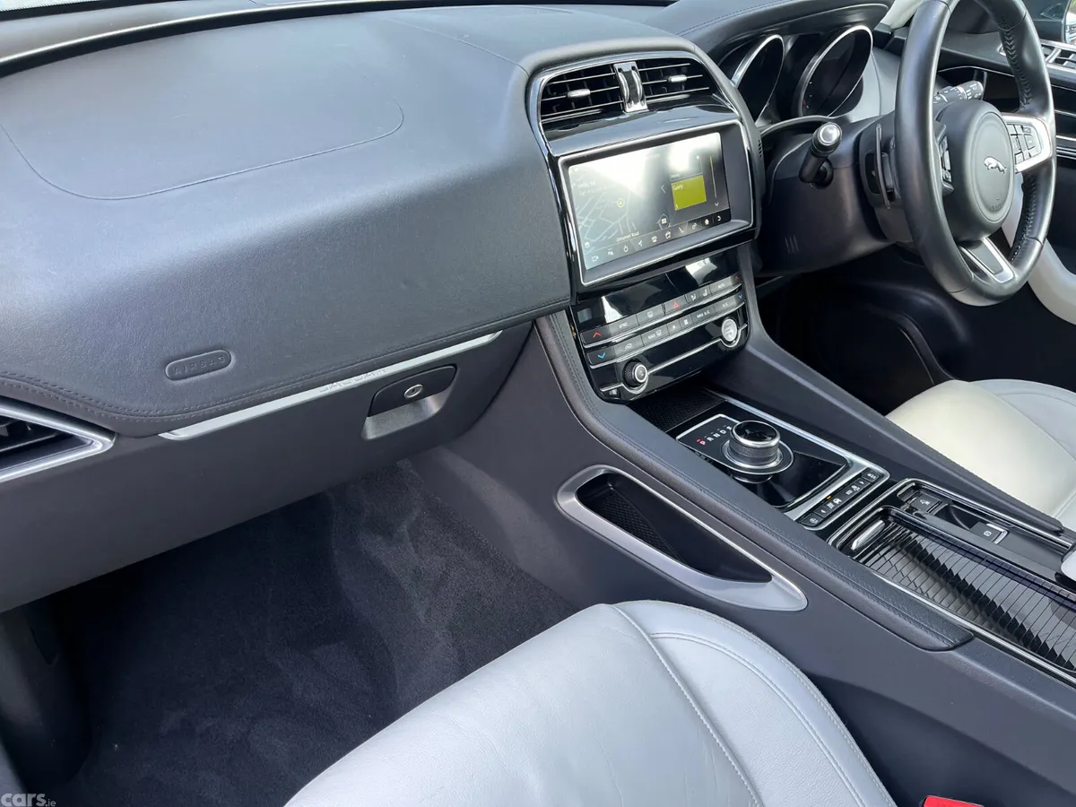 Jaguar F-Pace SUV, Diesel, 2020, Black