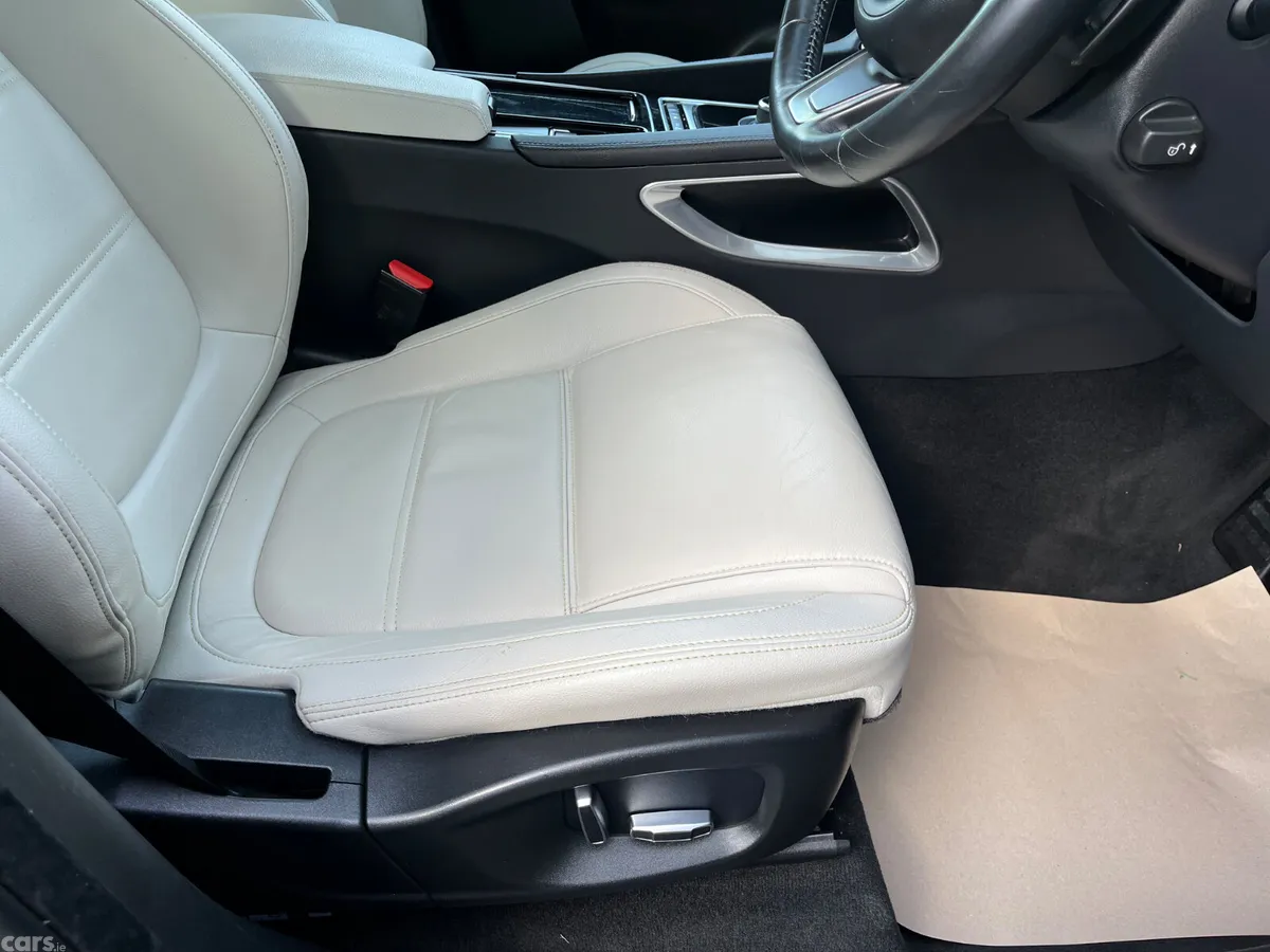 Jaguar F-Pace SUV, Diesel, 2020, Black