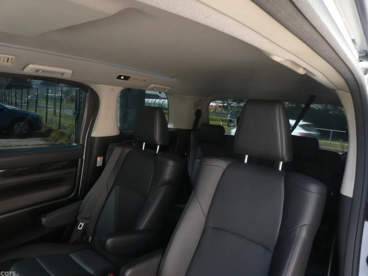 Toyota Alphard MPV, Petrol, 2020, White