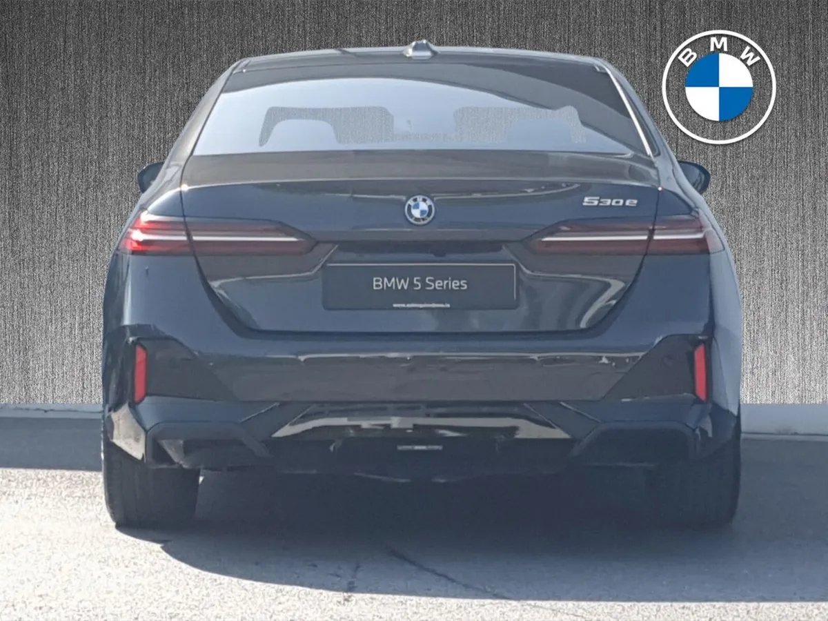 BMW 5-Series Saloon, Petrol Plug-in Hybrid, 2026, Grey