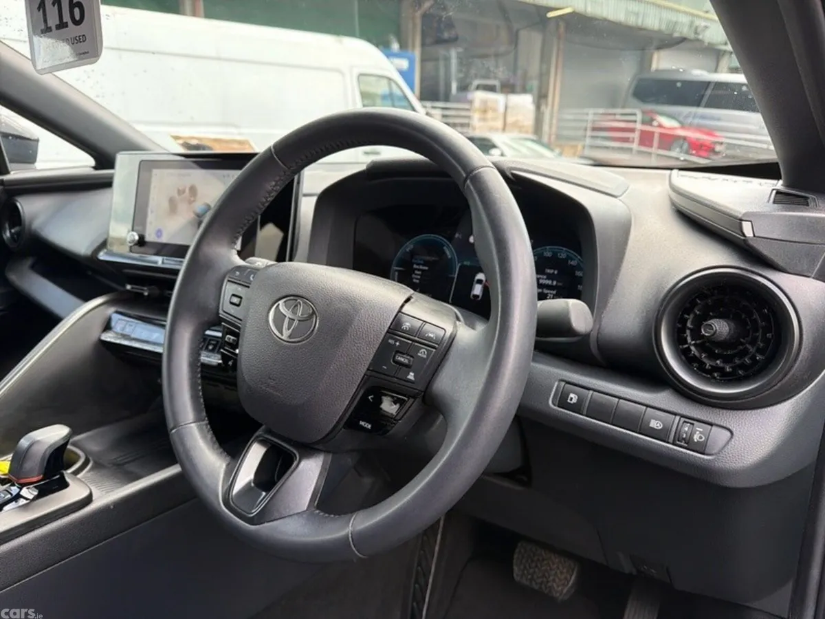 Toyota C-HR SUV, Petrol Hybrid, 2024, Blue