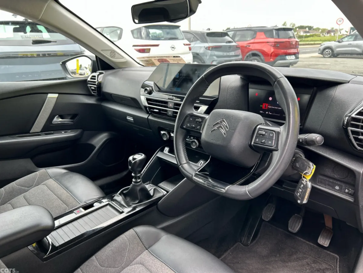 Citroen C4 Hatchback, Petrol, 2022, Grey
