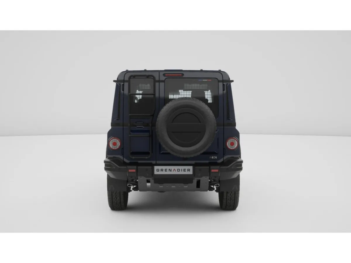 INEOS Grenadier SUV, Diesel, 2026, Blue