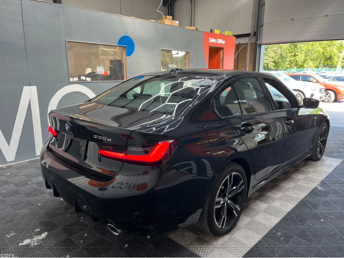 BMW 3-Series Saloon, Petrol Plug-in Hybrid, 2025, Black