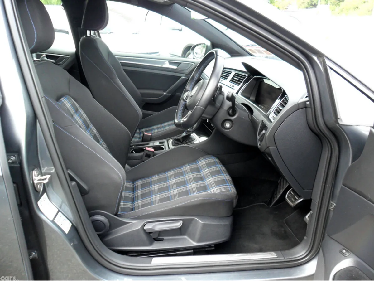 Volkswagen Golf Hatchback, Petrol Plug-in Hybrid, 2018, Grey