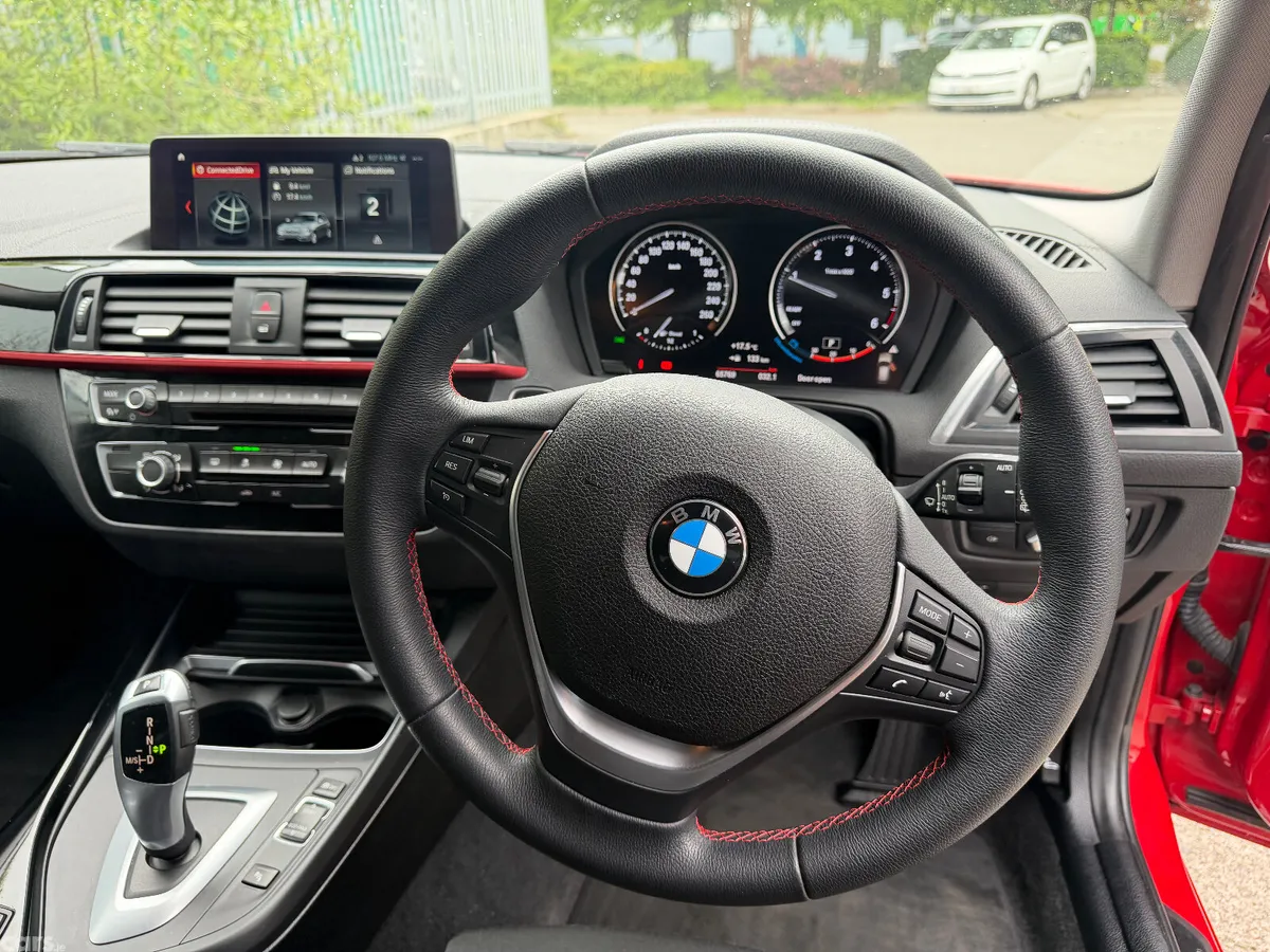 BMW 1-Series Hatchback, Diesel, 2018, Red