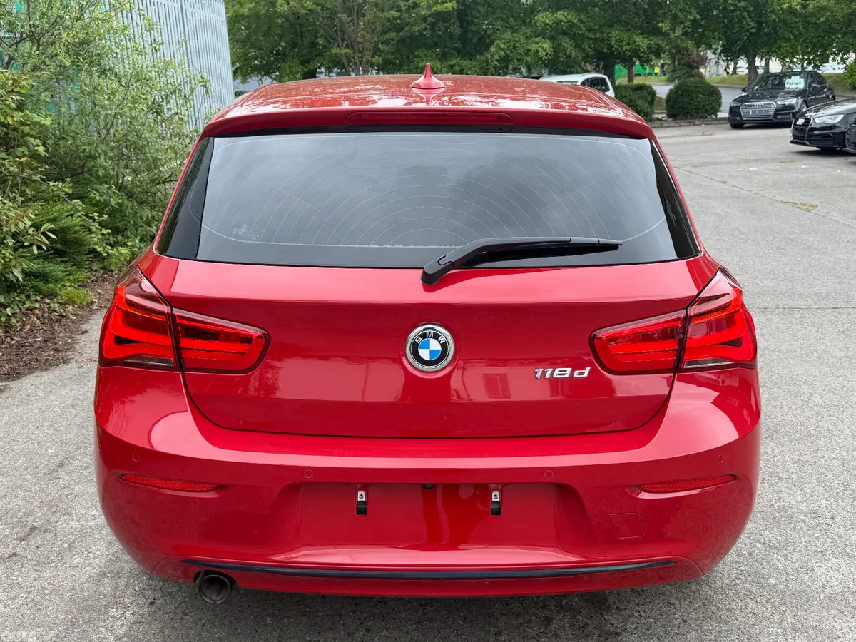 BMW 1-Series Hatchback, Diesel, 2018, Red