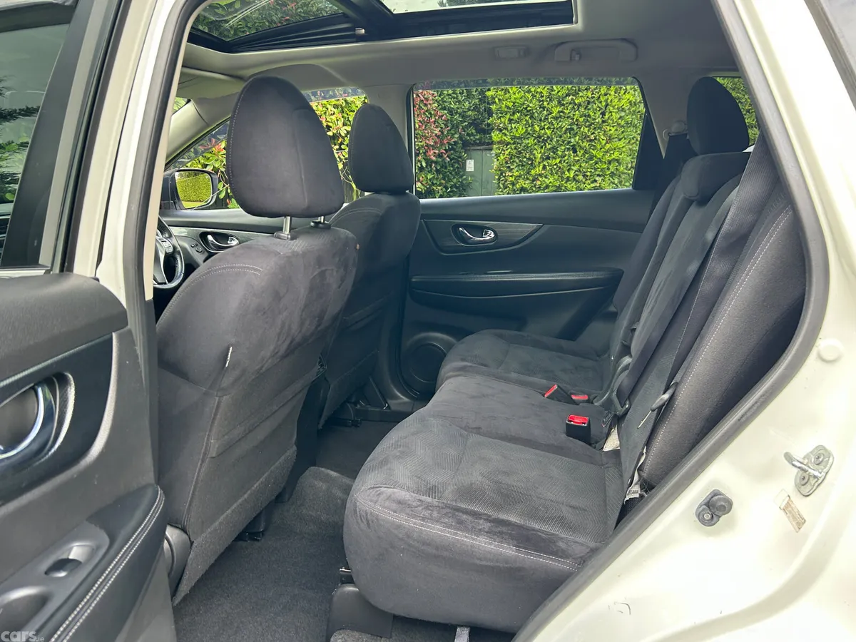 Nissan X-Trail SUV, Diesel, 2016, White