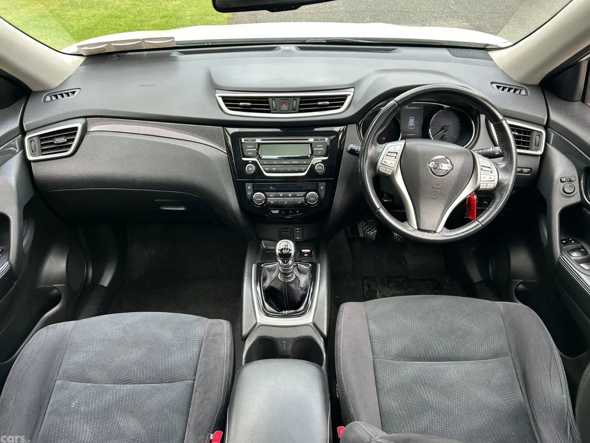 Nissan X-Trail SUV, Diesel, 2016, White