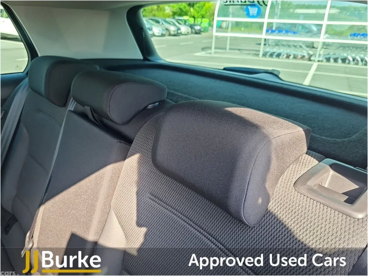 Volkswagen Golf Hatchback, Petrol, 2020, Blue