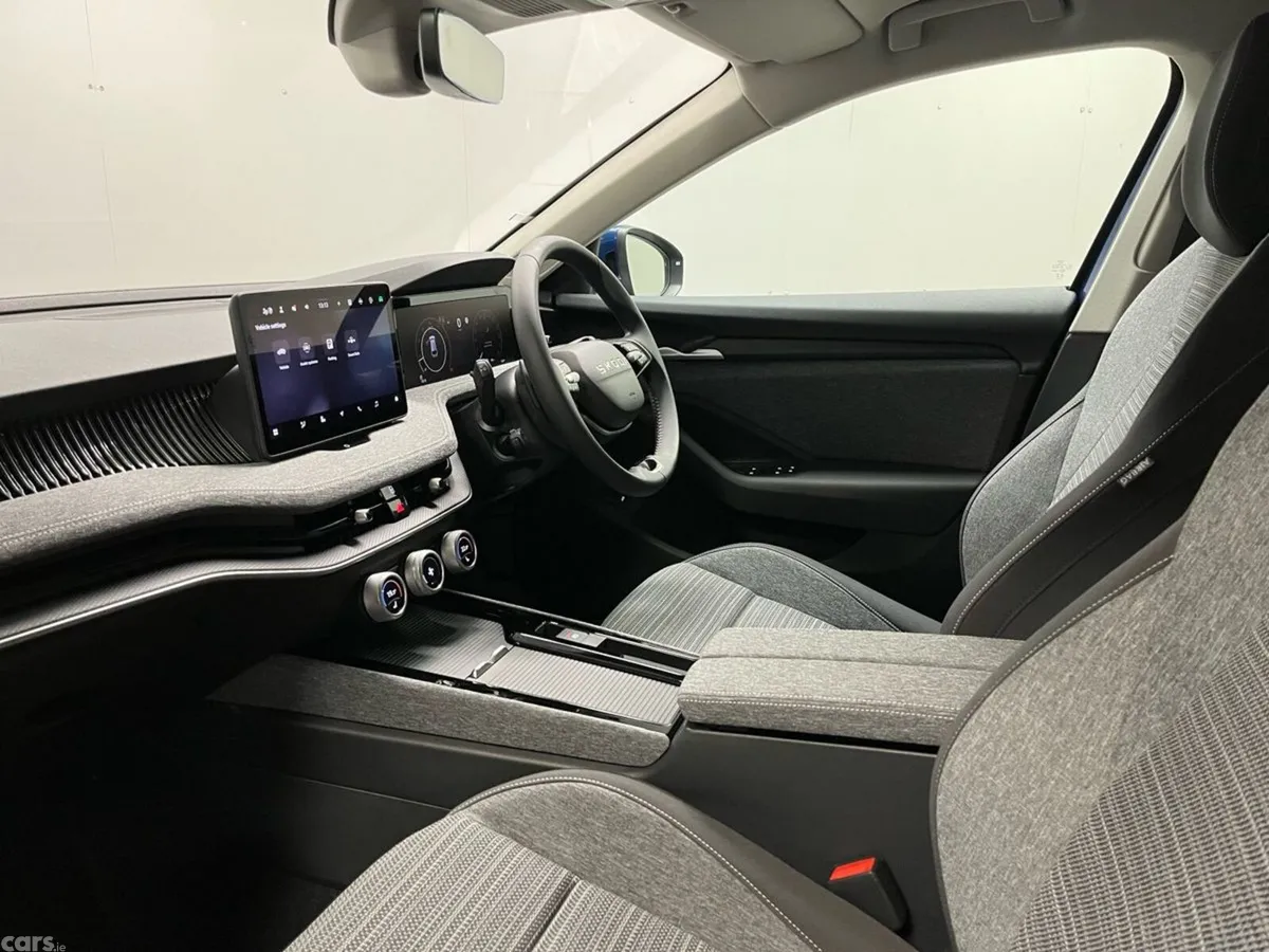Skoda Superb Estate, Diesel, 2026, Blue