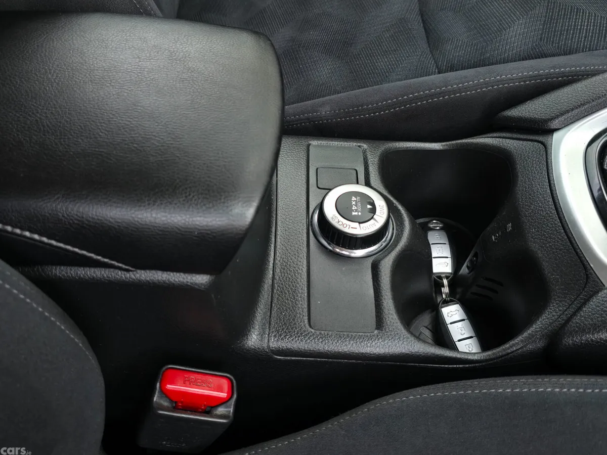 Nissan X-Trail SUV, Diesel, 2014, Silver