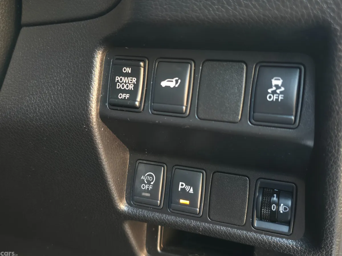 Nissan X-Trail SUV, Diesel, 2014, Silver