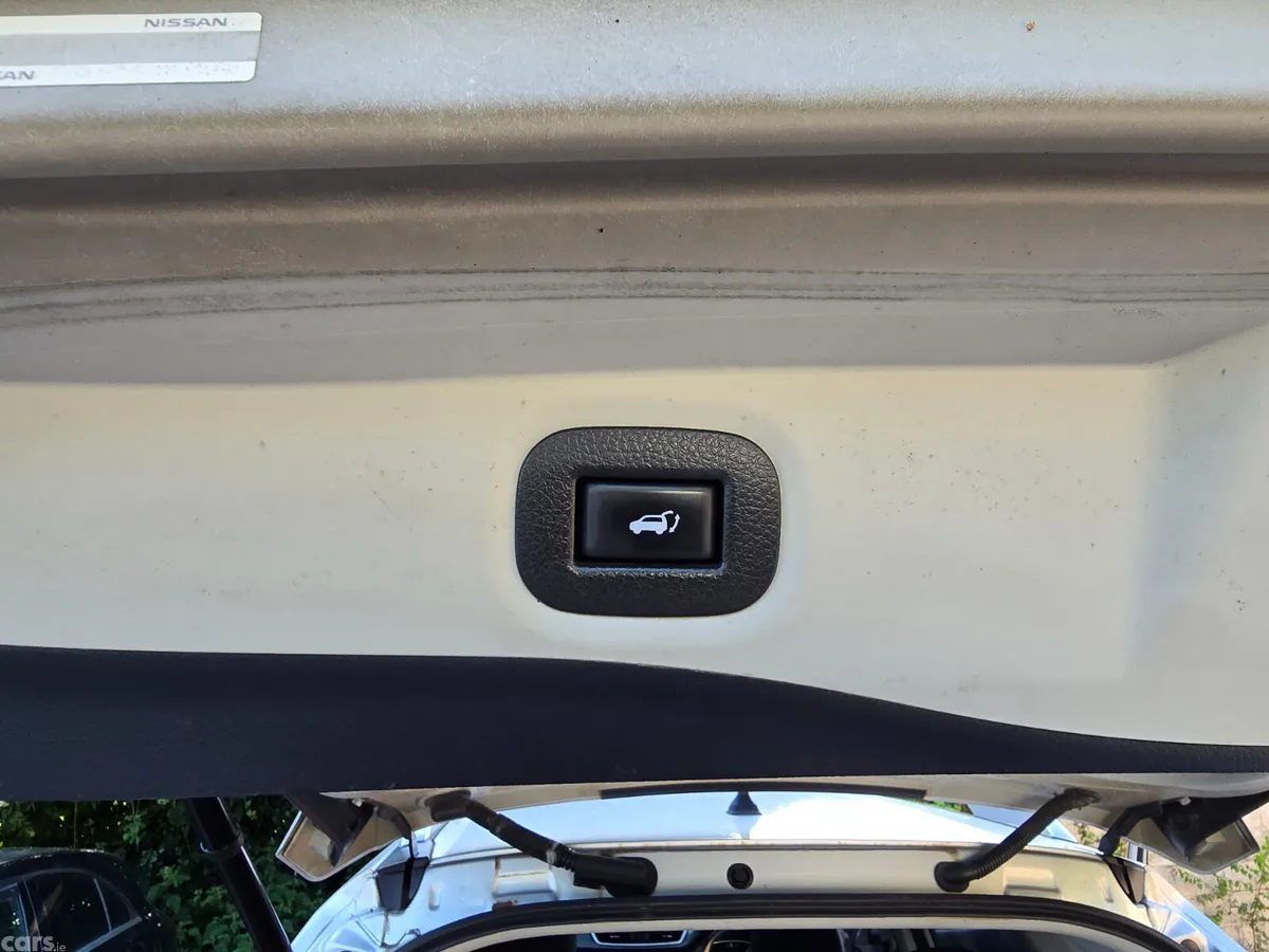 Nissan X-Trail SUV, Diesel, 2014, Silver