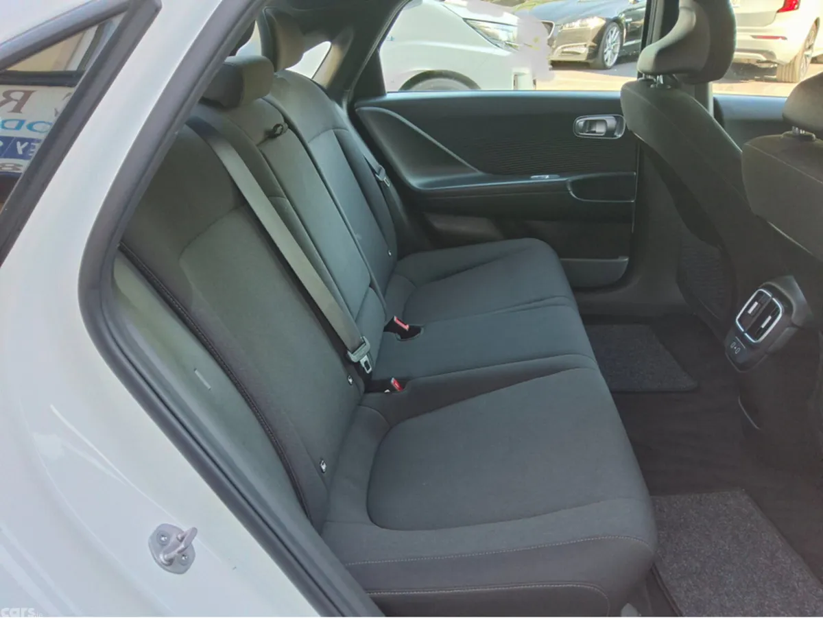 Hyundai IONIQ 6 Saloon, Electric, 2023, White