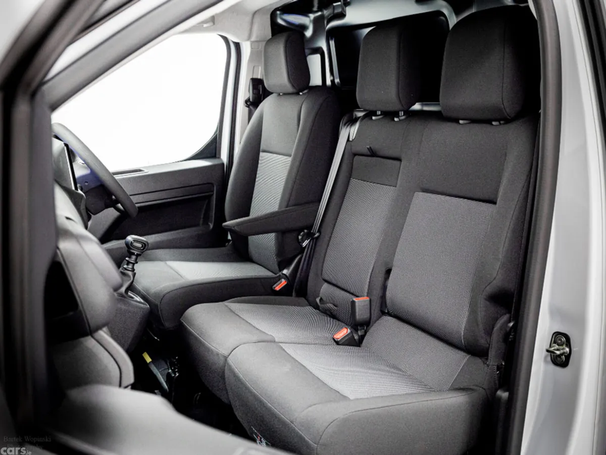 Peugeot Expert Van, Diesel, 2026, White