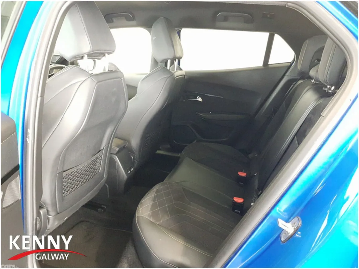 Peugeot 2008 Hatchback, Electric, 2023, Blue