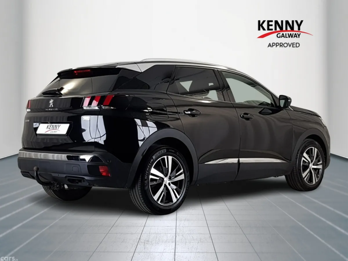 Peugeot 3008 MPV, Diesel, 2023, Black