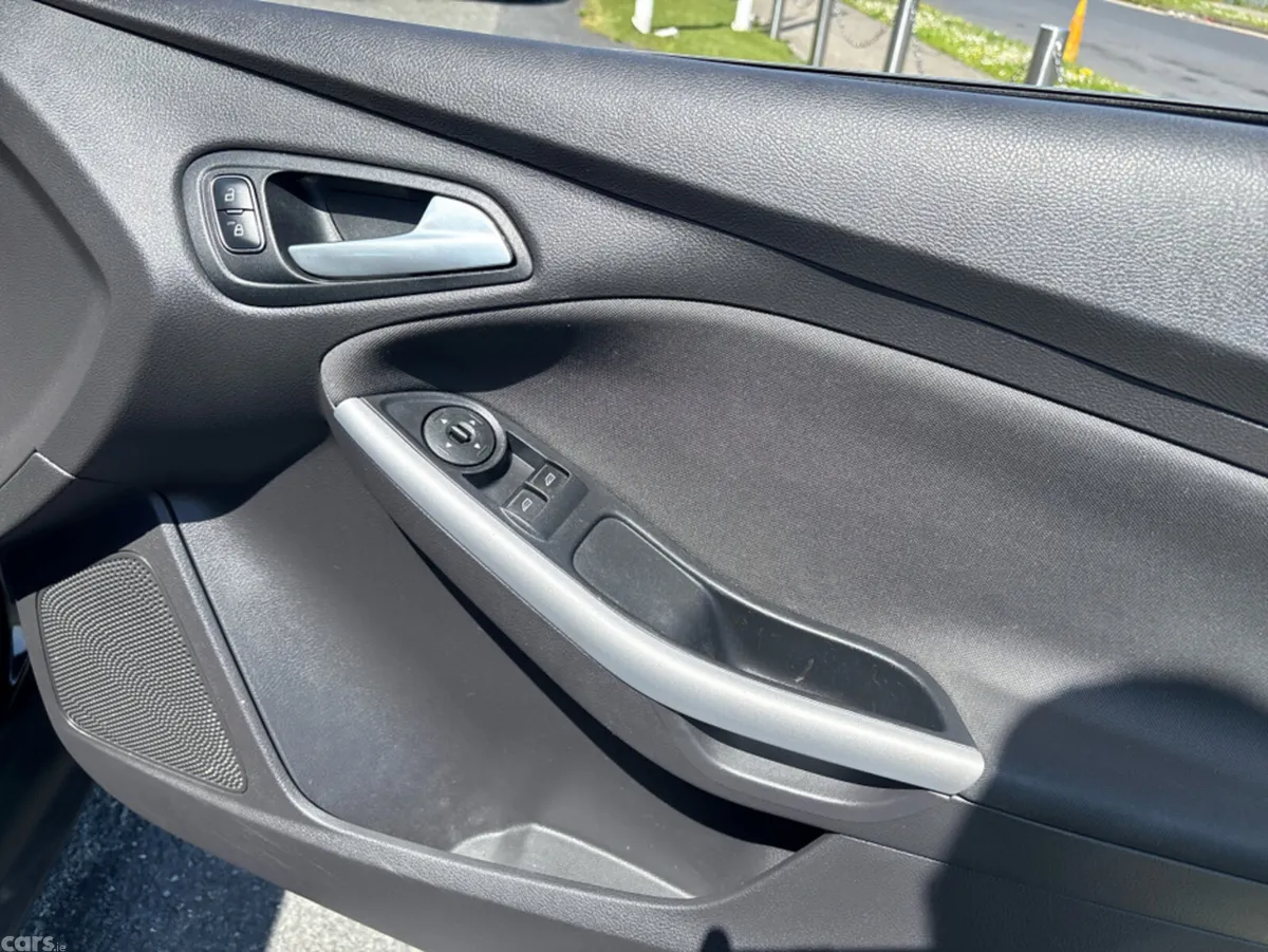Ford Focus Saloon, Diesel, 2017, Black