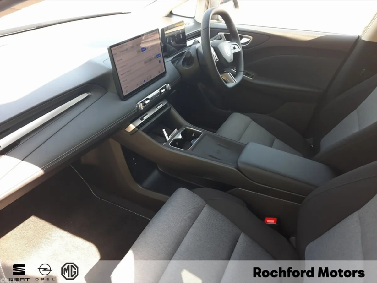 MG 4 Hatchback, Electric, 2026, Grey