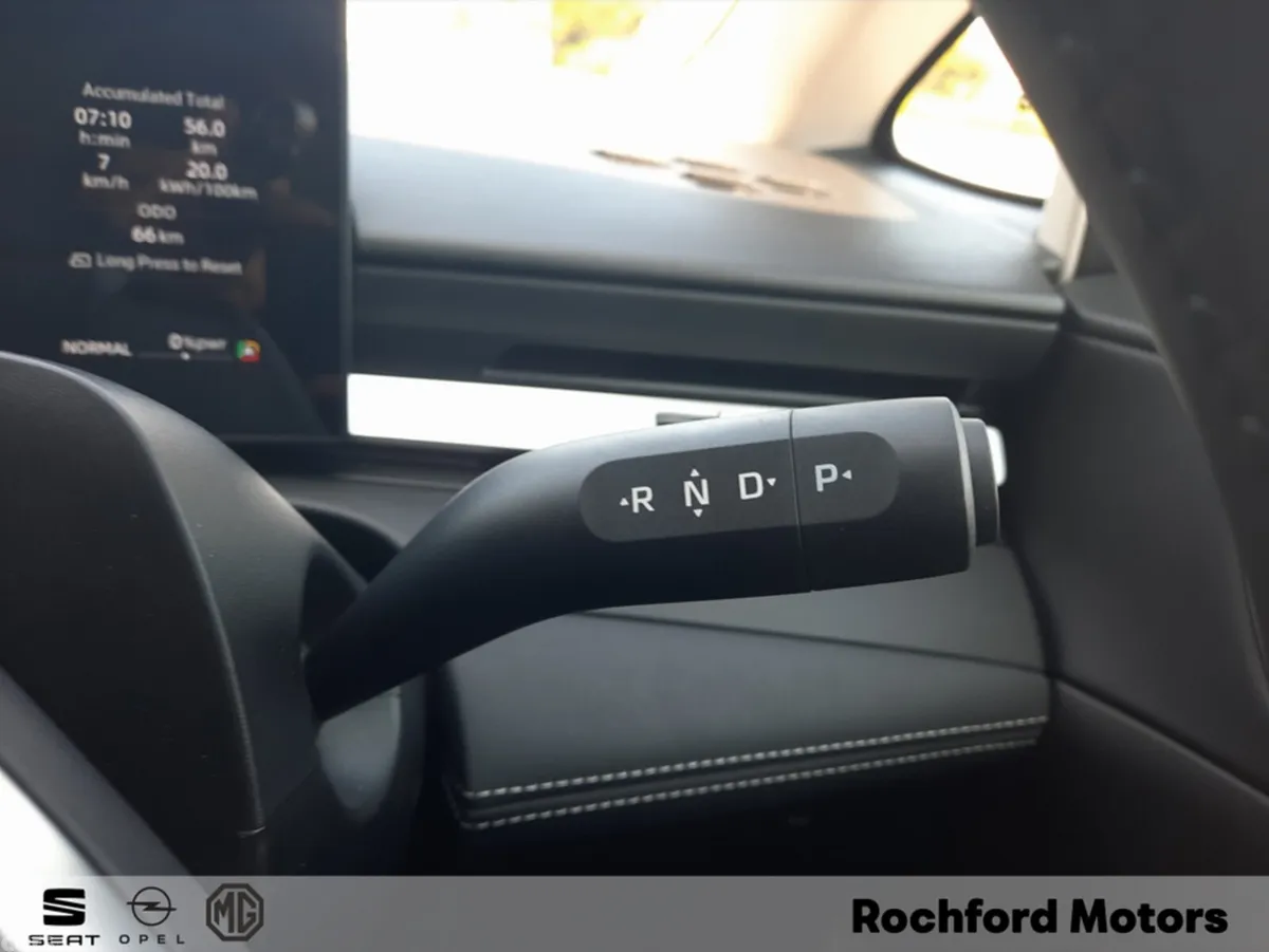 MG 4 Hatchback, Electric, 2026, Grey