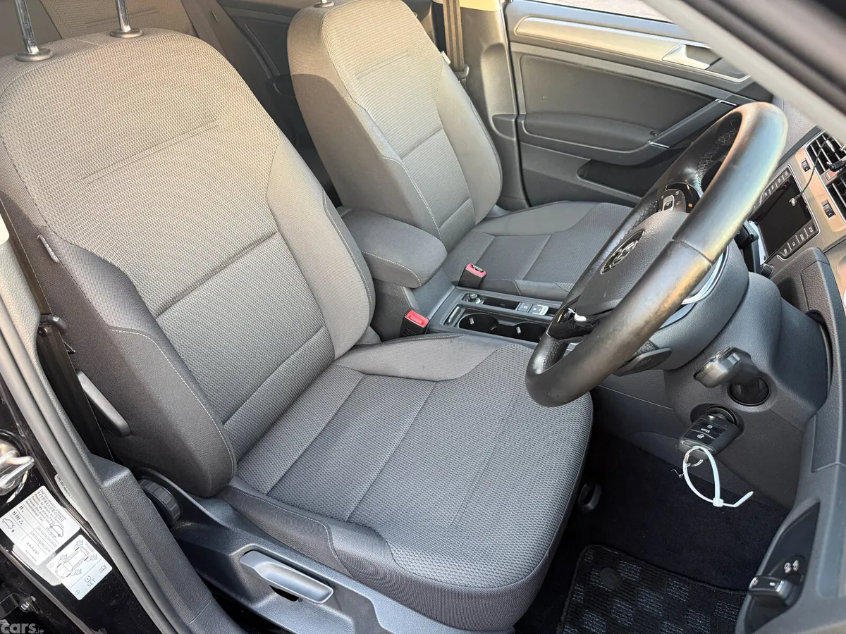 Volkswagen Golf Hatchback, Petrol, 2015, Black