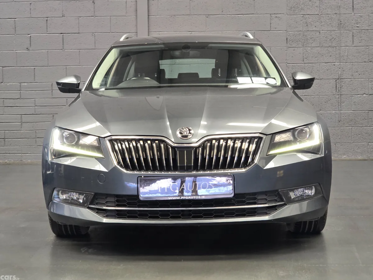 Skoda Superb Estate, Diesel, 2017, Grey