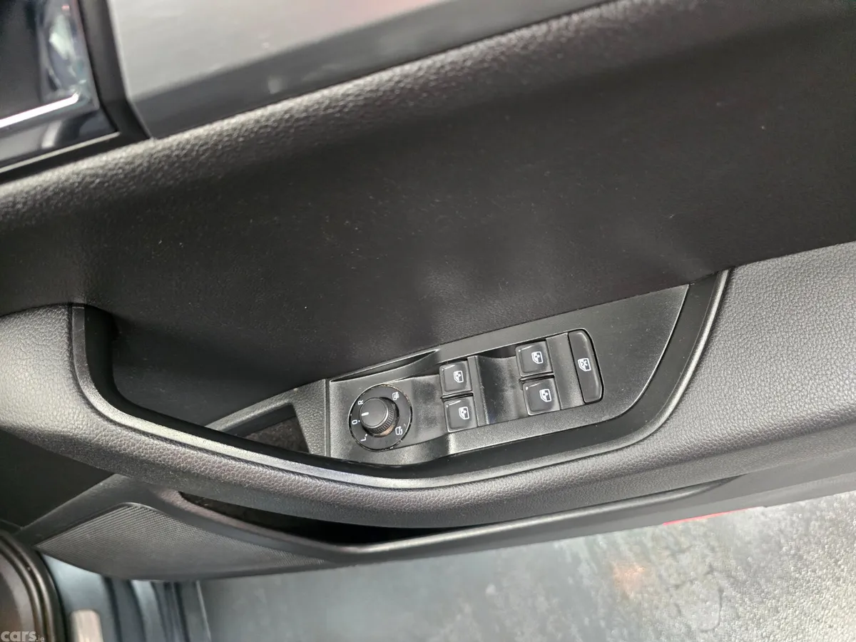 Skoda Superb Estate, Diesel, 2017, Grey