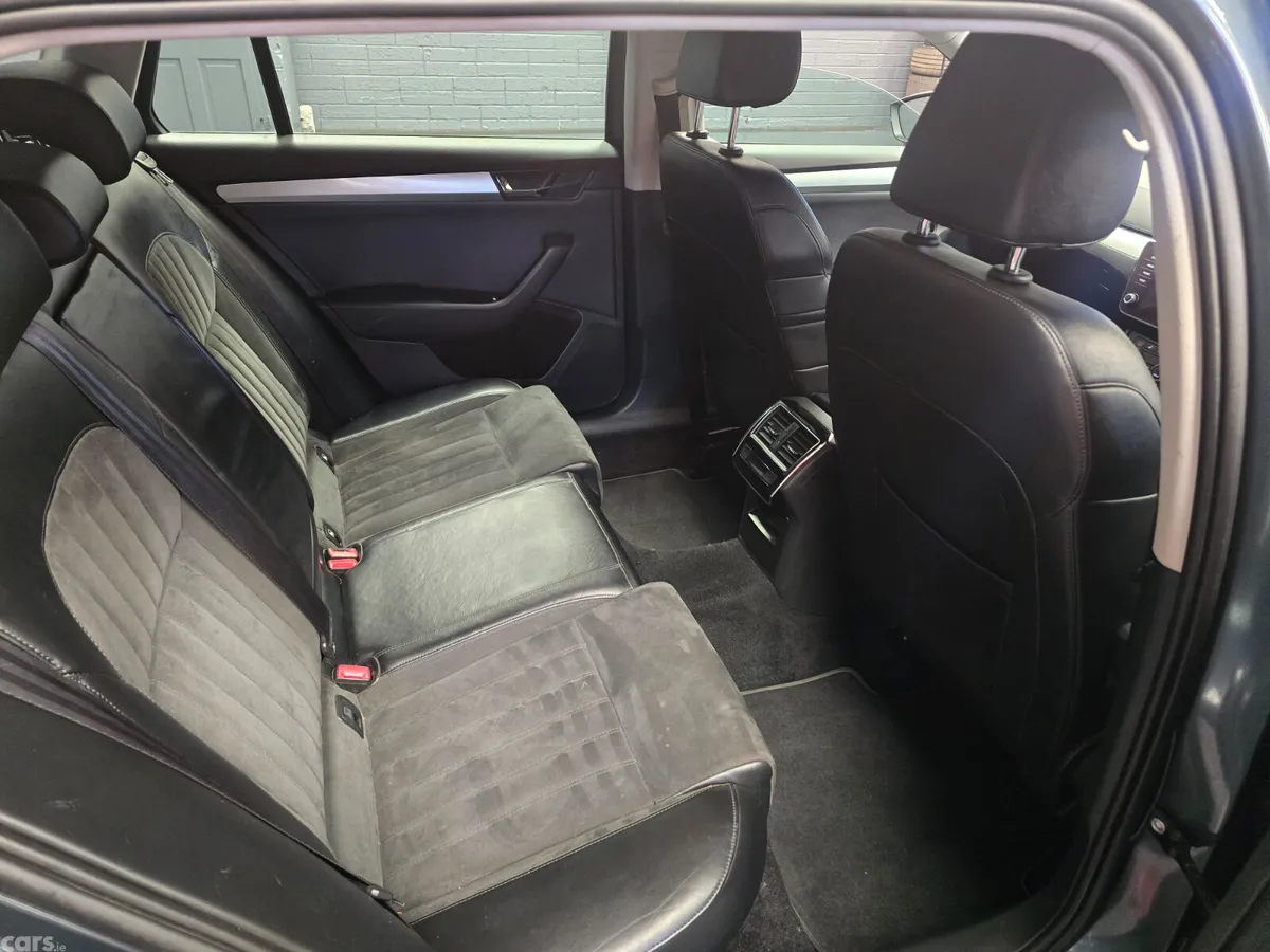 Skoda Superb Estate, Diesel, 2017, Grey