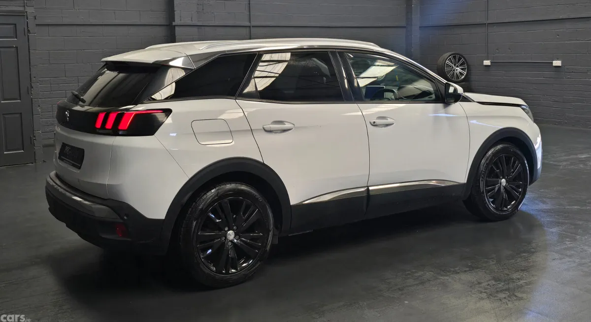 Peugeot 3008 SUV, Diesel, 2017, White