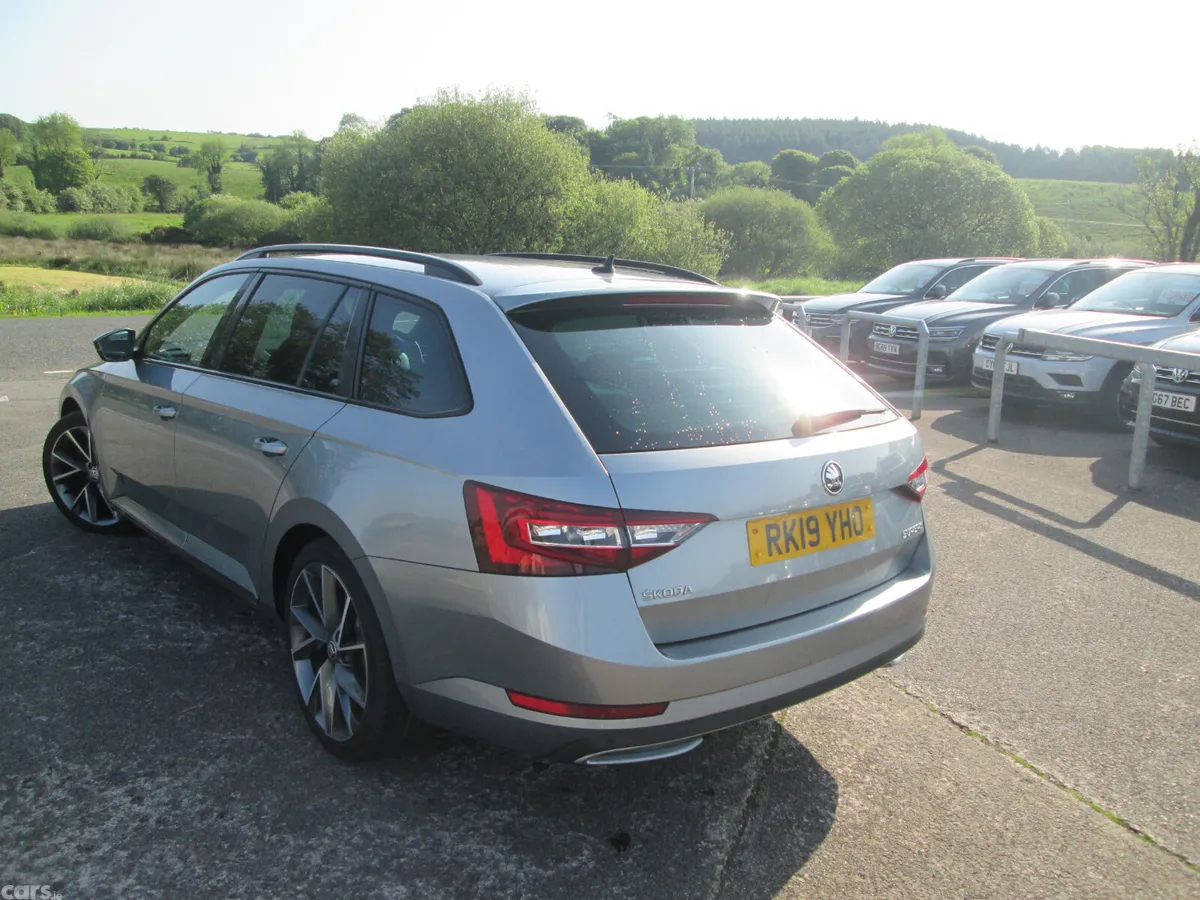 Skoda Superb Estate, Diesel, 2019, Grey