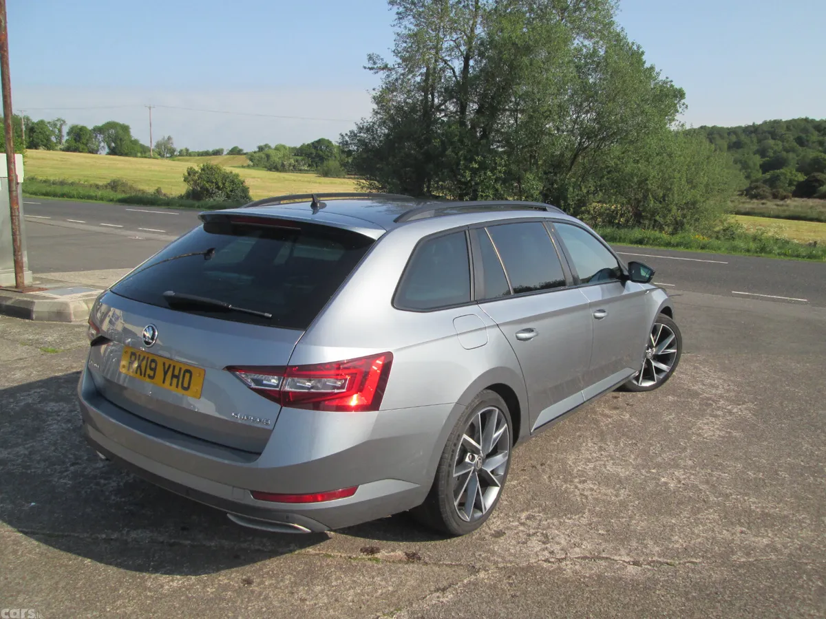 Skoda Superb Estate, Diesel, 2019, Grey