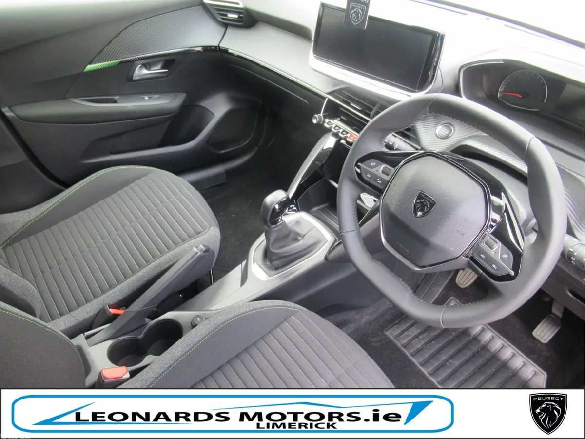Peugeot 208 Hatchback, Petrol, 2026, Grey