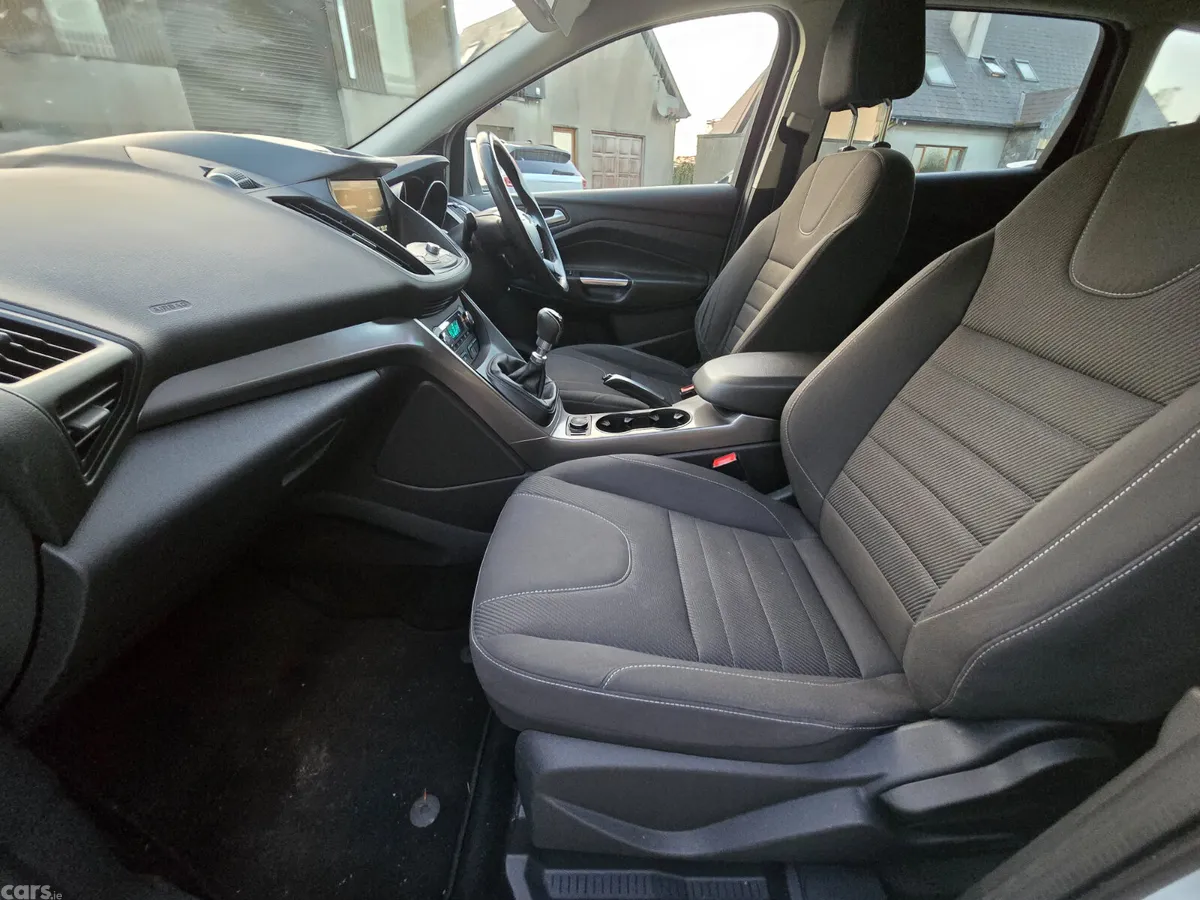 Ford Kuga SUV, Petrol, 2016, White