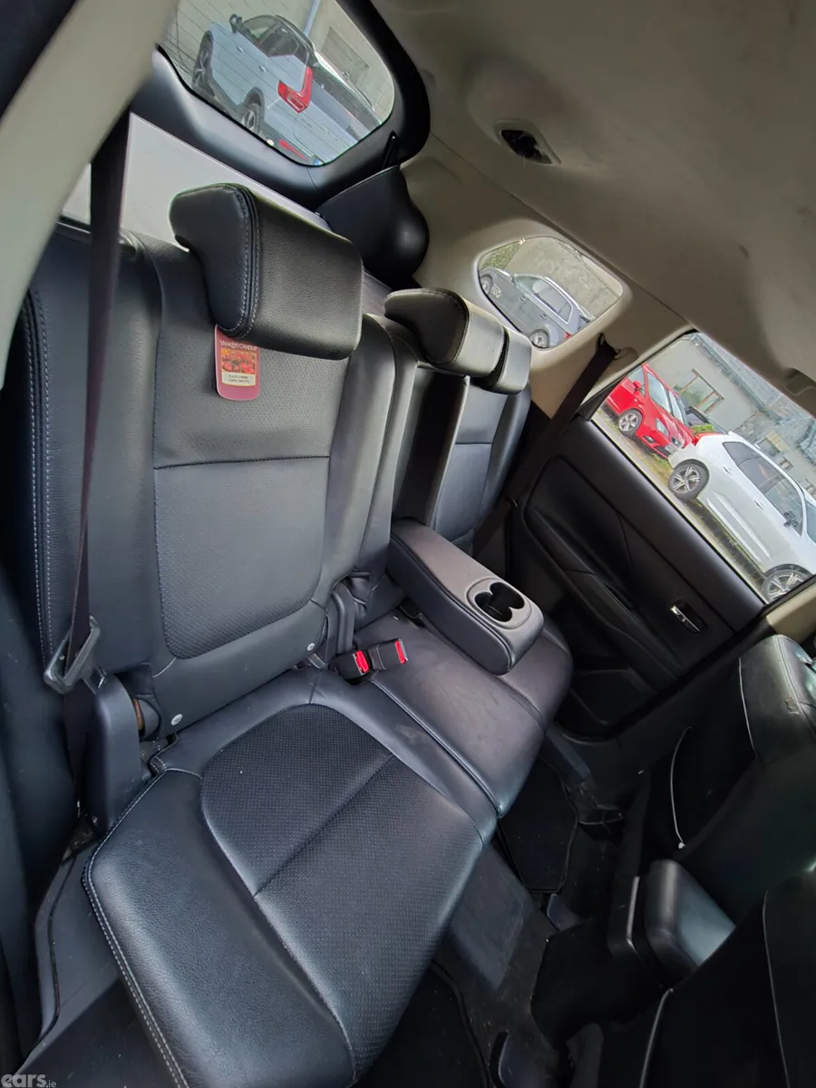 Mitsubishi Outlander SUV, Petrol Plug-in Hybrid, 2015, Grey