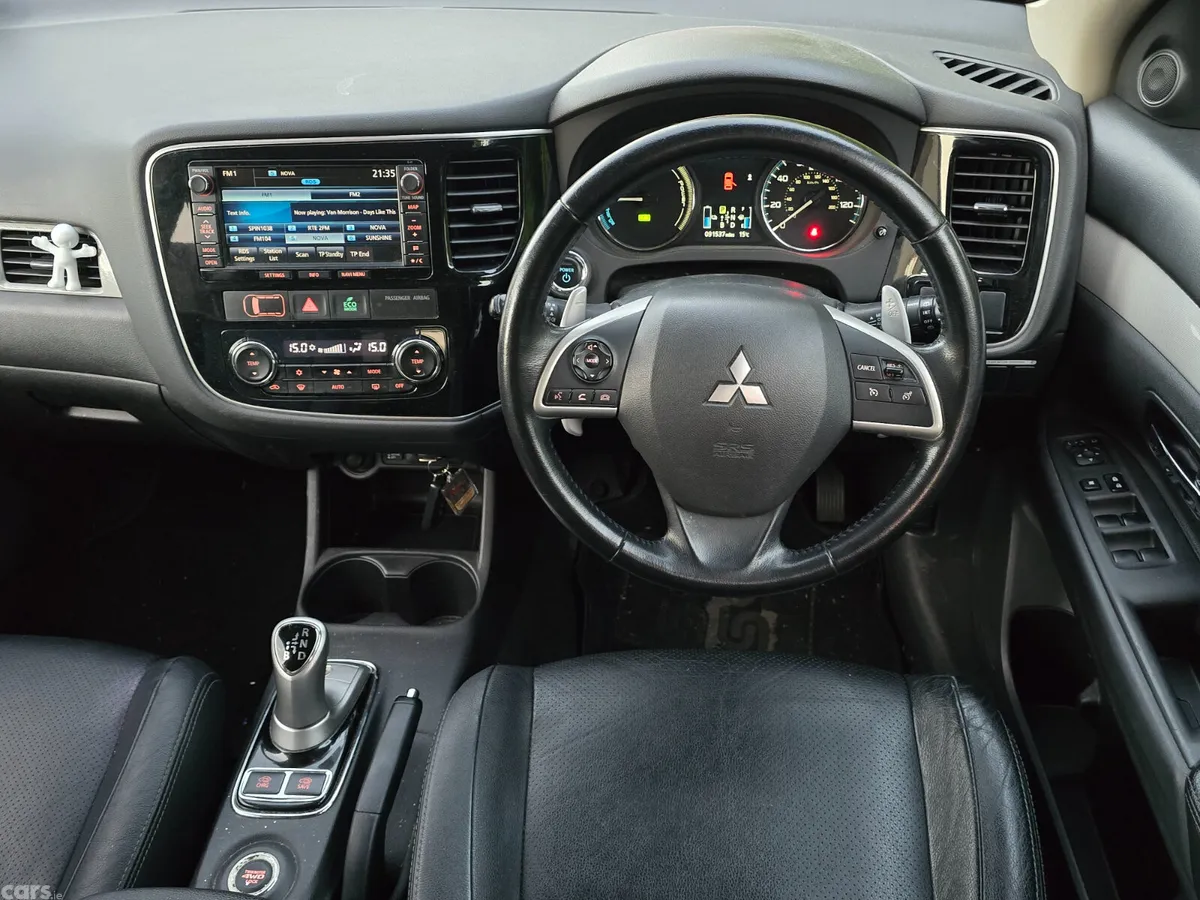 Mitsubishi Outlander SUV, Petrol Plug-in Hybrid, 2015, Grey