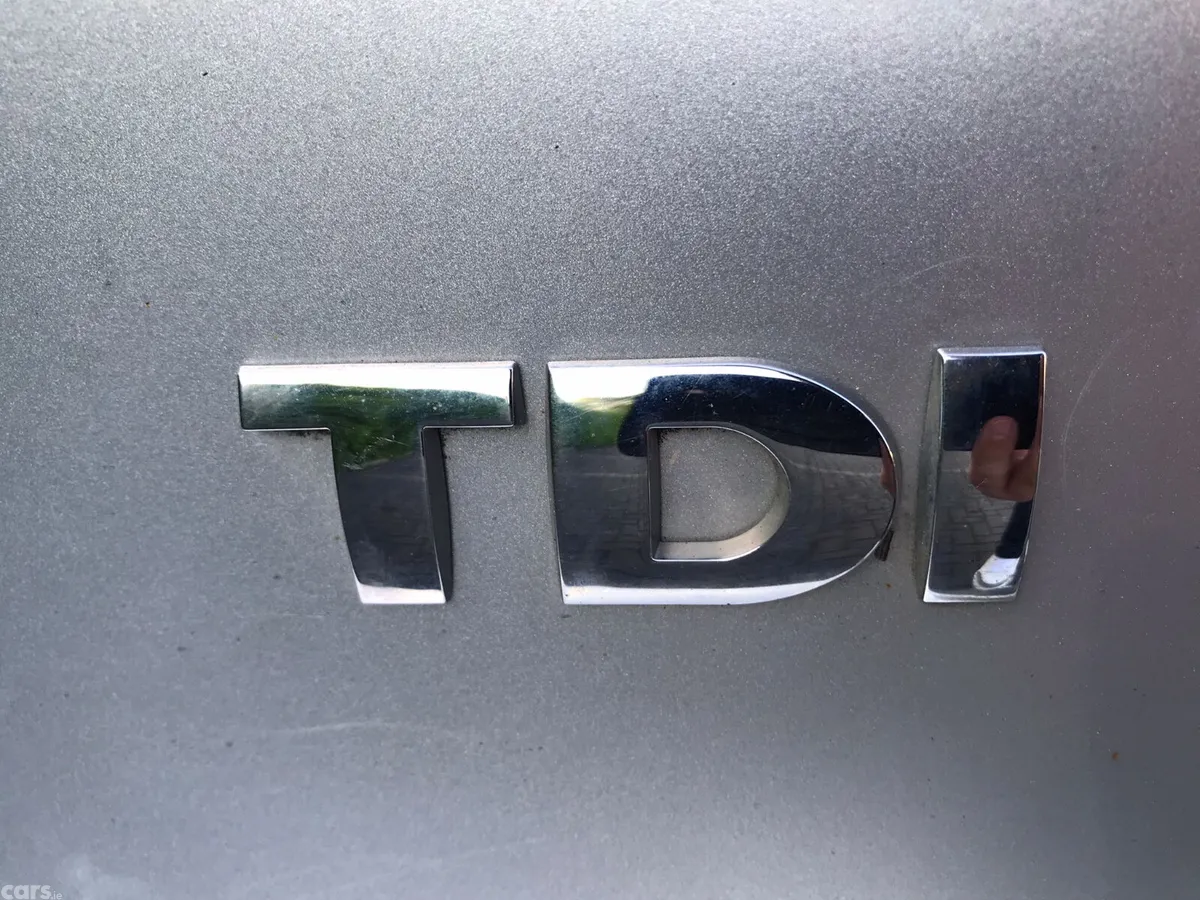 Volkswagen Golf Hatchback, Diesel, 2009, Silver